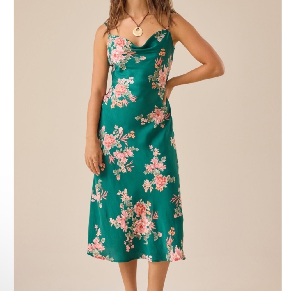 Ashlee Floral Slip Dress NWT - Picture 1 of 8